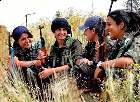 IŞİD'le Savaşan Kadınlar 11