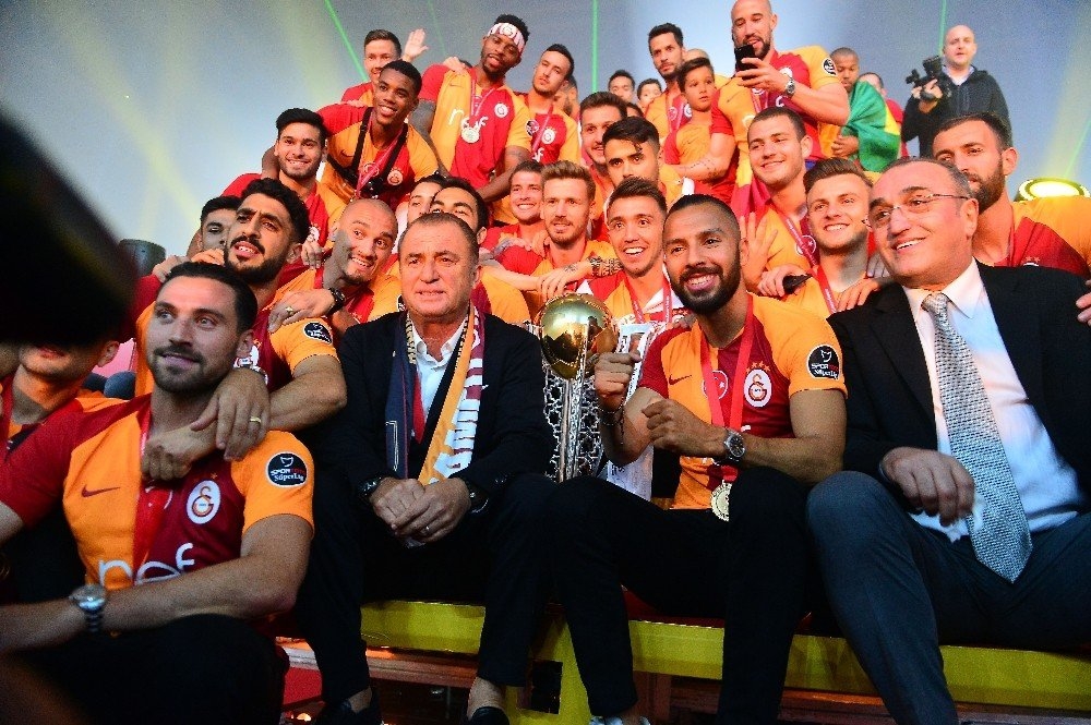 Şampiyon Galatasaray 8