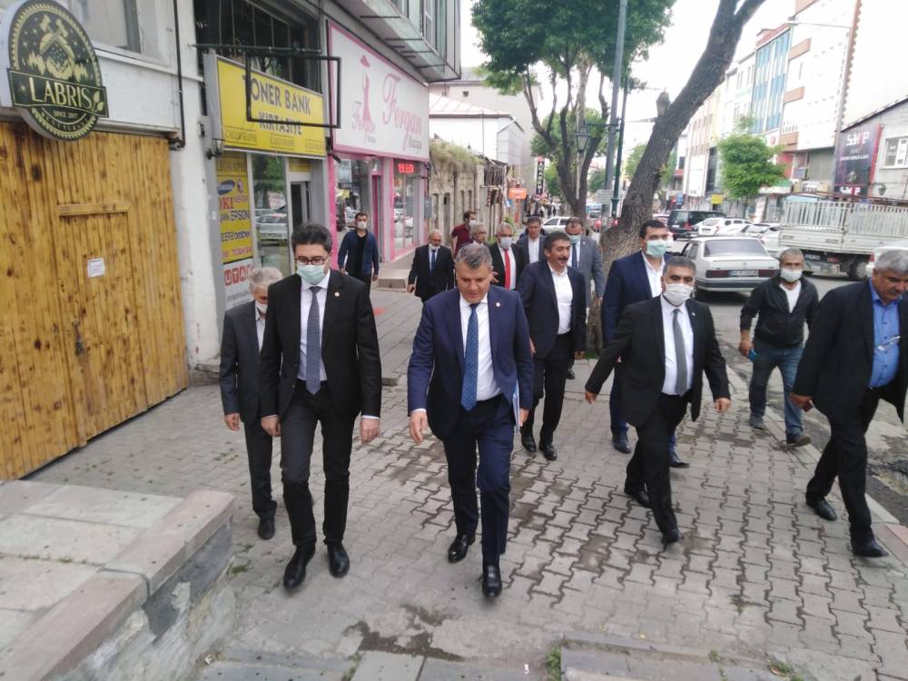 CHP'li Vekiller Kars'a Çıkarma Yaptı 8