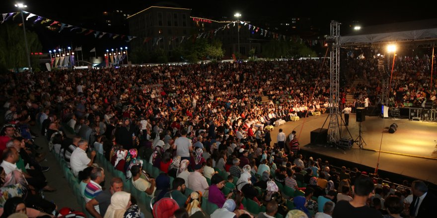 Darıca 'Karslılar Gecesi'ne Yoğun İlgi