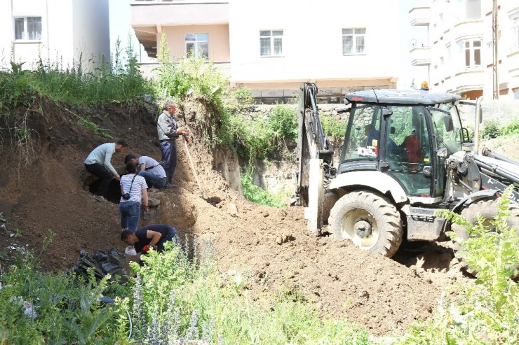 'Rus Subayın Mezarı'nda Kazı