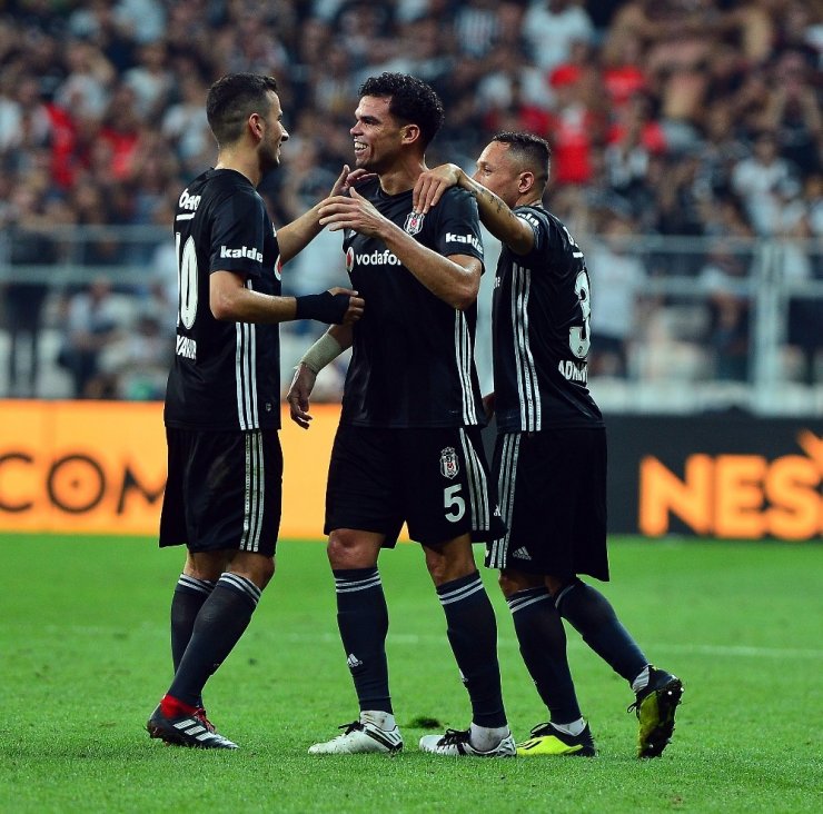 Beşiktaş, UEFA Avrupa Ligi Gruplarına Kaldı