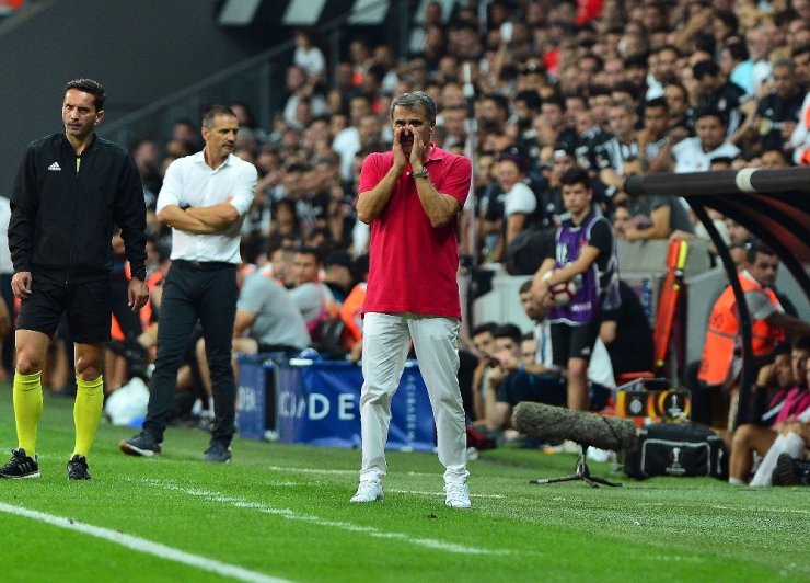 Beşiktaş, UEFA Avrupa Ligi Gruplarına Kaldı