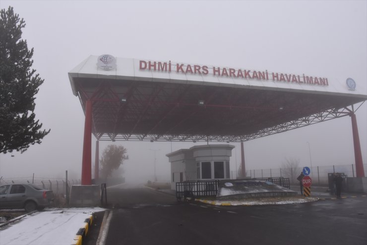 Kars'ta Hava Ulaşımına Kar Ve Sis Engeli