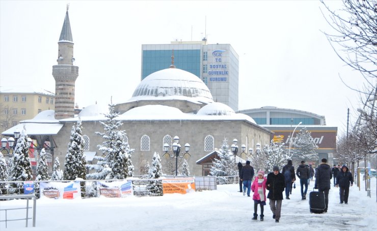 Bölgede 1609 Köy Yolu Ulaşıma Kapalı