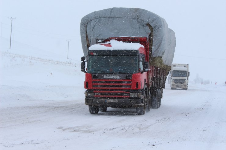 Bölgede 1609 Köy Yolu Ulaşıma Kapalı