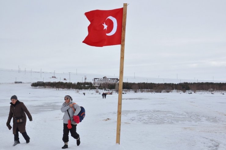 Çıldır Gölü’ne Yoğun İlgi