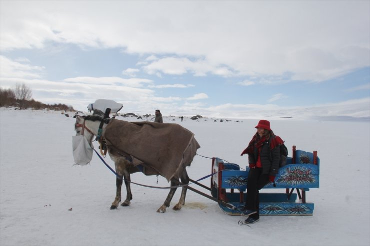 Çıldır Gölü Turistleri Cezbediyor