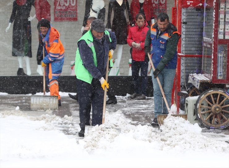 'Bölge'de Yoğun Kar Yağışı ve Tipi