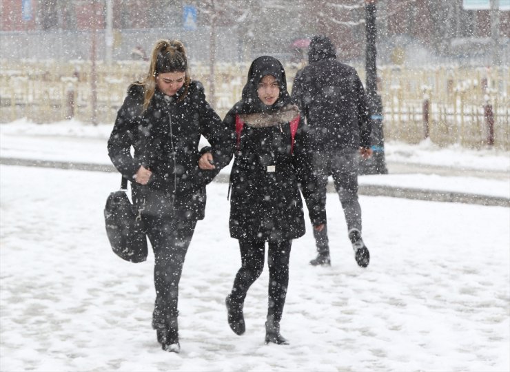 'Bölge'de Yoğun Kar Yağışı ve Tipi