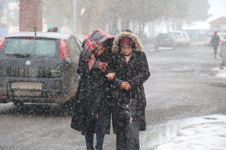 'Bölge'de Yoğun Kar Yağışı ve Tipi