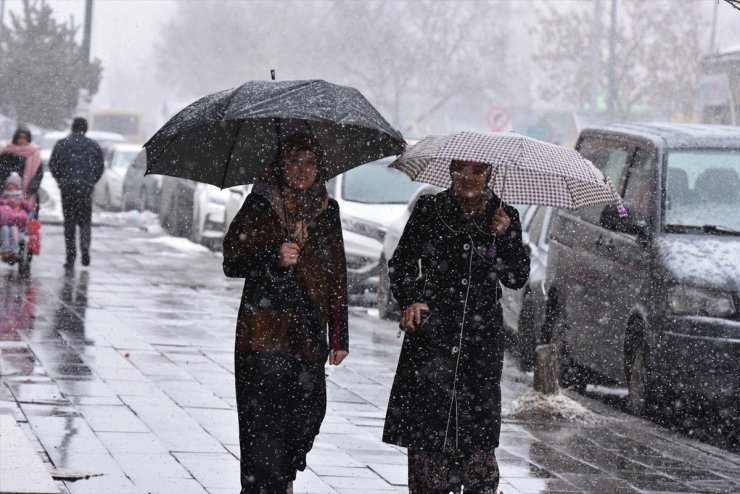 'Bölge'de Yoğun Kar Yağışı ve Tipi