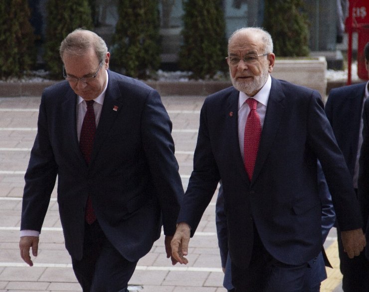 Karamollaoğlu, Kılıçdaroğlu’nu Ziyaret Etti