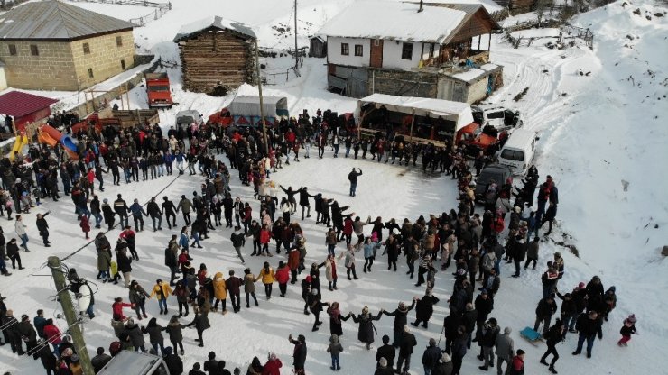 Artvin Ardanuç'ta Kar Şenliği