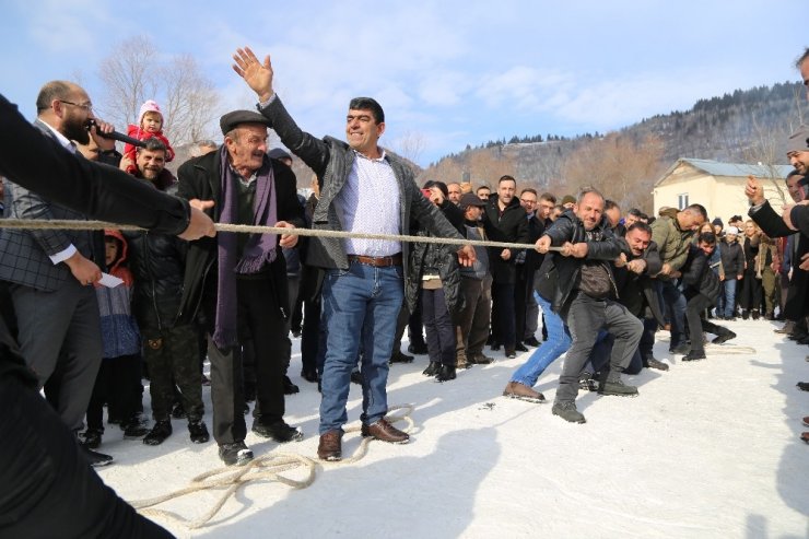 Artvin Ardanuç'ta Kar Şenliği