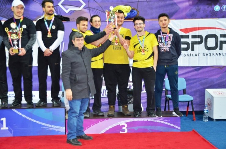 Erzurum’da ‘Curling Unilig’ Şampiyonası