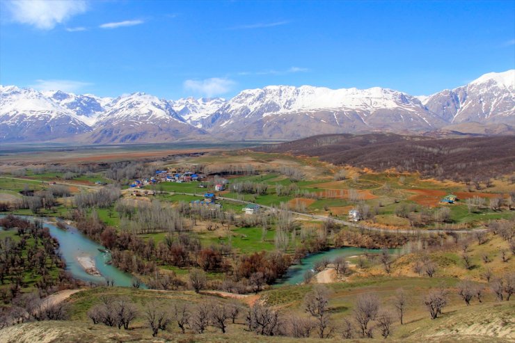 Munzur Vadisi İlkbaharda Bir Başka Güzel