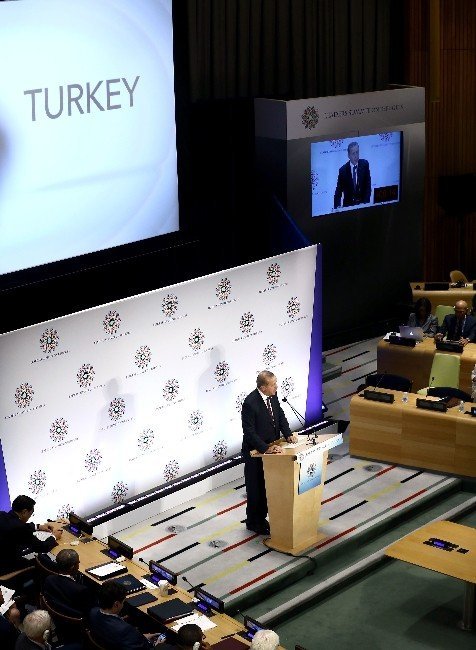 Erdoğan, ’Mülteciler’ Konulu Liderler Zirvesi Toplantısına Katıldı