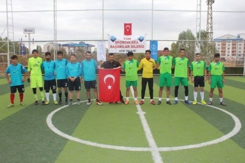 Nike Halı Saha Ligi Şampiyonu Spor Lisesi Oldu